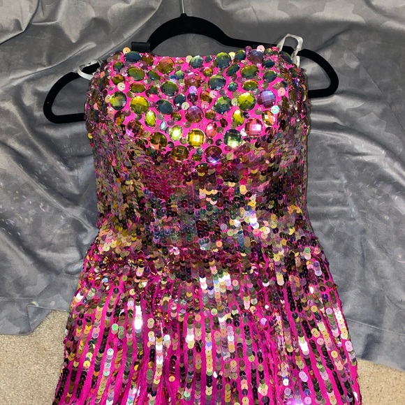 Sherri Hill Prom Dress - Picture 5 of 11